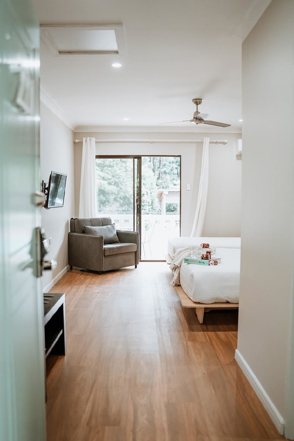 Triple - 1 Queen 1 Single - Balcony/terrace