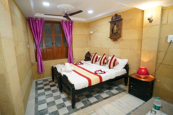 Classic Room - Bed