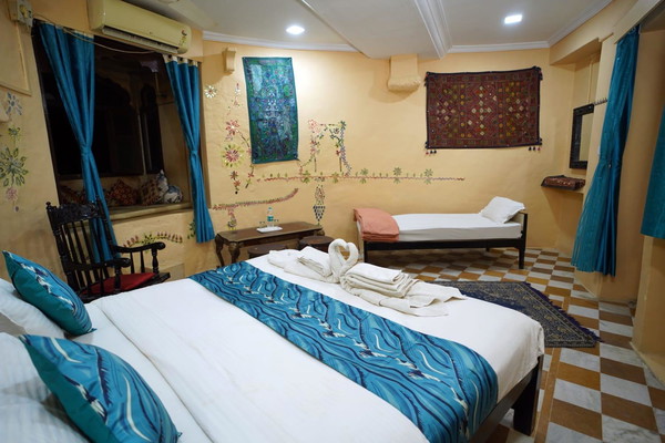 Family Room with Balcony - Suite room