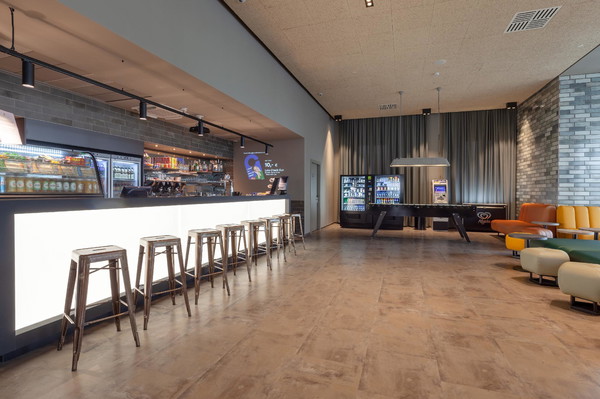 Bar/lounge