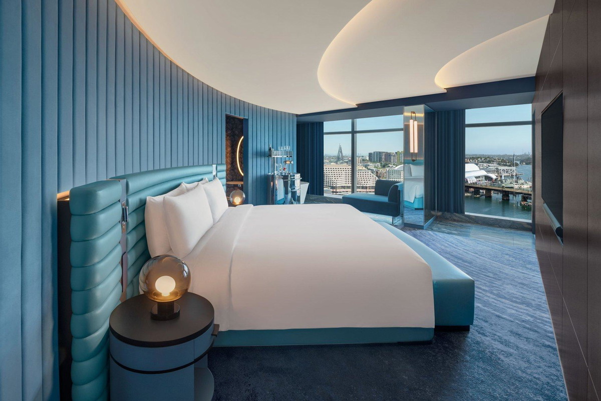 Wow Suite, 1 Bedroom Suite, 1 King, Darling Harbour View