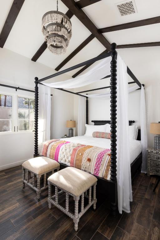 Superior King Suite