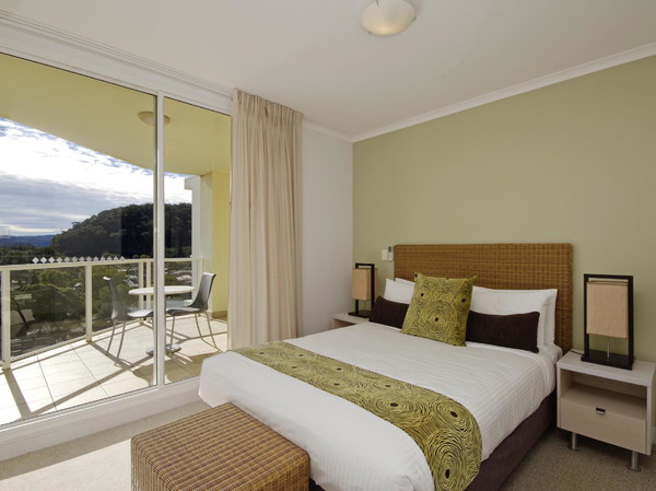 2-Bedroom Hinterland View Suite with Terrace - Bed
