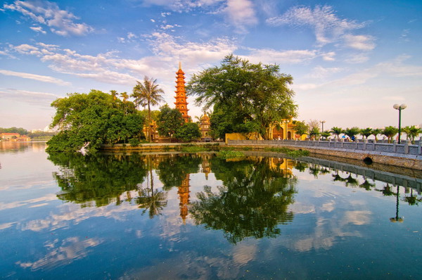 Tran Quoc Pagoda - 2.35 km from property