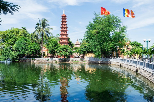West Lake - 3.72 km from property