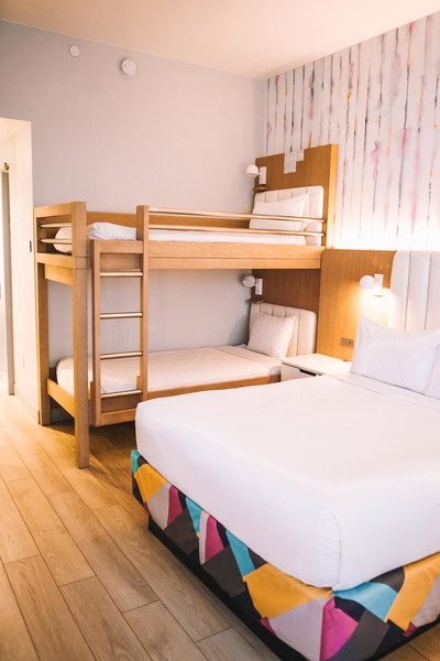 The Viv Hotel, Anaheim, a Tribute Portfolio Hotel