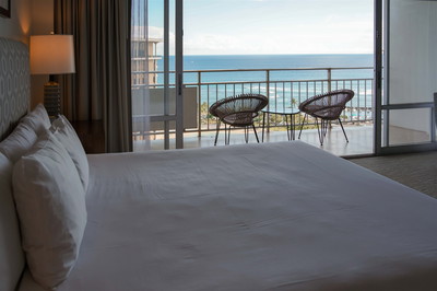 Ilikai Hotel and Luxury Suites